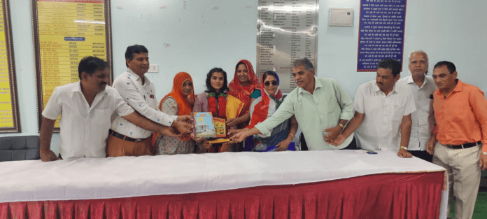 #Mahatvapoorna सीरवी समाज की प्रथम महिला क्रिकेटर उषा परिहारिया का शमशाबाद में किया सम्मान