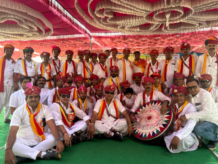 होली स्नेह मिलन में बाल गेरीयों ने जीता दिल!