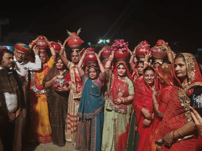 Ghudaliya's royal procession started with fanfare and was welcomed by the villagers