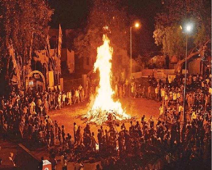 Holi: Victory of truth and festival of colours Holi: Victory of truth and festival of colours