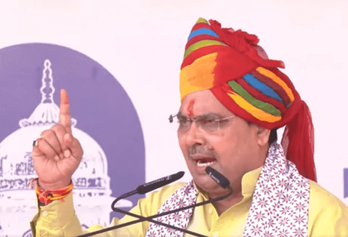 मुख्यमंत्री ने रामगढ़ बांध पर श्रमदान कर किया शुभारंभ