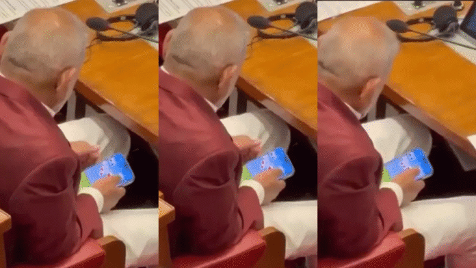 माणिकराव कोकाटे विधानसभा में मोबाइल पर रमी खेलते हुए