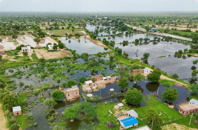 आराबा दुदावत गांव में जहरीले पानी से संकट, ग्रामीणों ने जताया विरोध