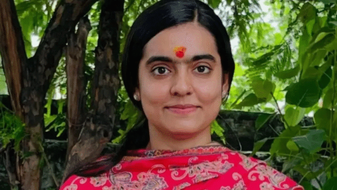 JNVU जोधपुर परीक्षा हॉल में ABVP मंत्री पूनम भाटी नकल करते पकड़ी गईं