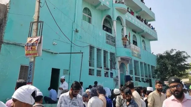जयपुर में सड़क चौड़ीकरण अभियान के दौरान प्रशासनिक कार्रवाई और सुरक्षा व्यवस्था जयपुर में सड़क चौड़ीकरण अभियान के दौरान प्रशासनिक कार्रवाई और सुरक्षा व्यवस्था