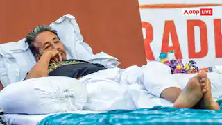 जंतर-मंतर से सफदरजंग अस्पताल ले जाए गए पर्यावरणविद् सोनम वांगचुक जंतर-मंतर से सफदरजंग अस्पताल ले जाए गए पर्यावरणविद् सोनम वांगचुक