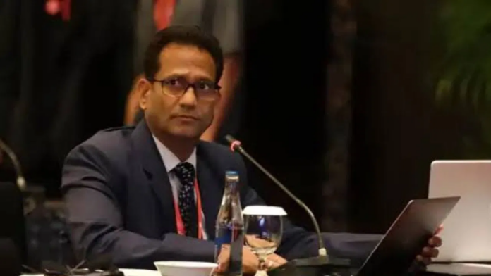 नरेशपाल गंगवार की उच्च शिक्षा सचिव के रूप में नियुक्ति और खीरा सब्सिडी विवाद